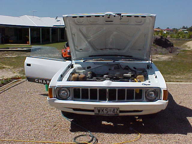 Valiant Charger White Knight # 42 - Image 8322