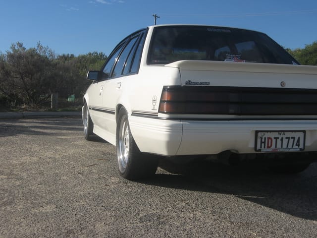 VK SS Commodore #1774 - Image 31260