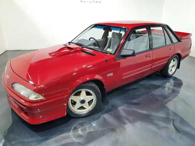 1986 HDT VL Commodore SS Group A #333 - 5,342 km - Image 90318