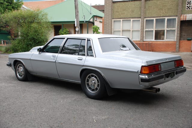 WB Caprice Drag - Image 23138