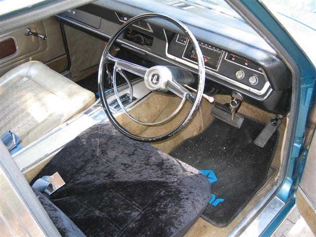 VE VIP Valiant V8 273 - Image 7374