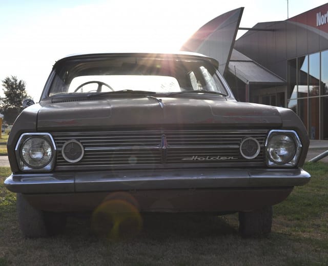 HR Holden Premier 186S - Image 38175