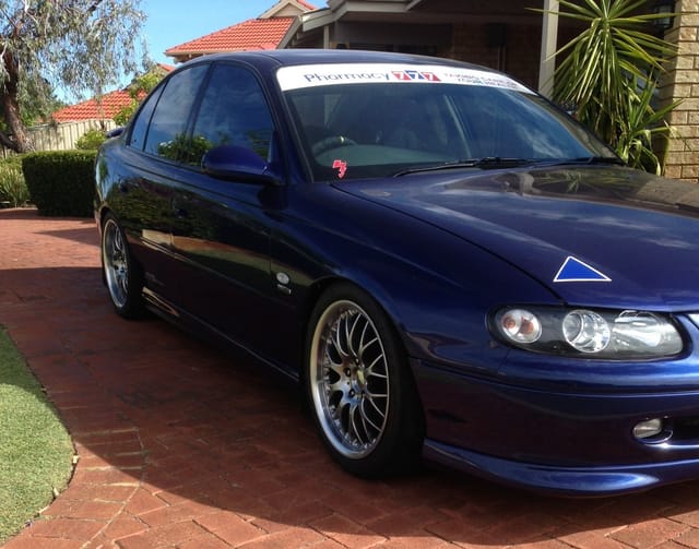 VT SS Commodore Race Car - Image 47128