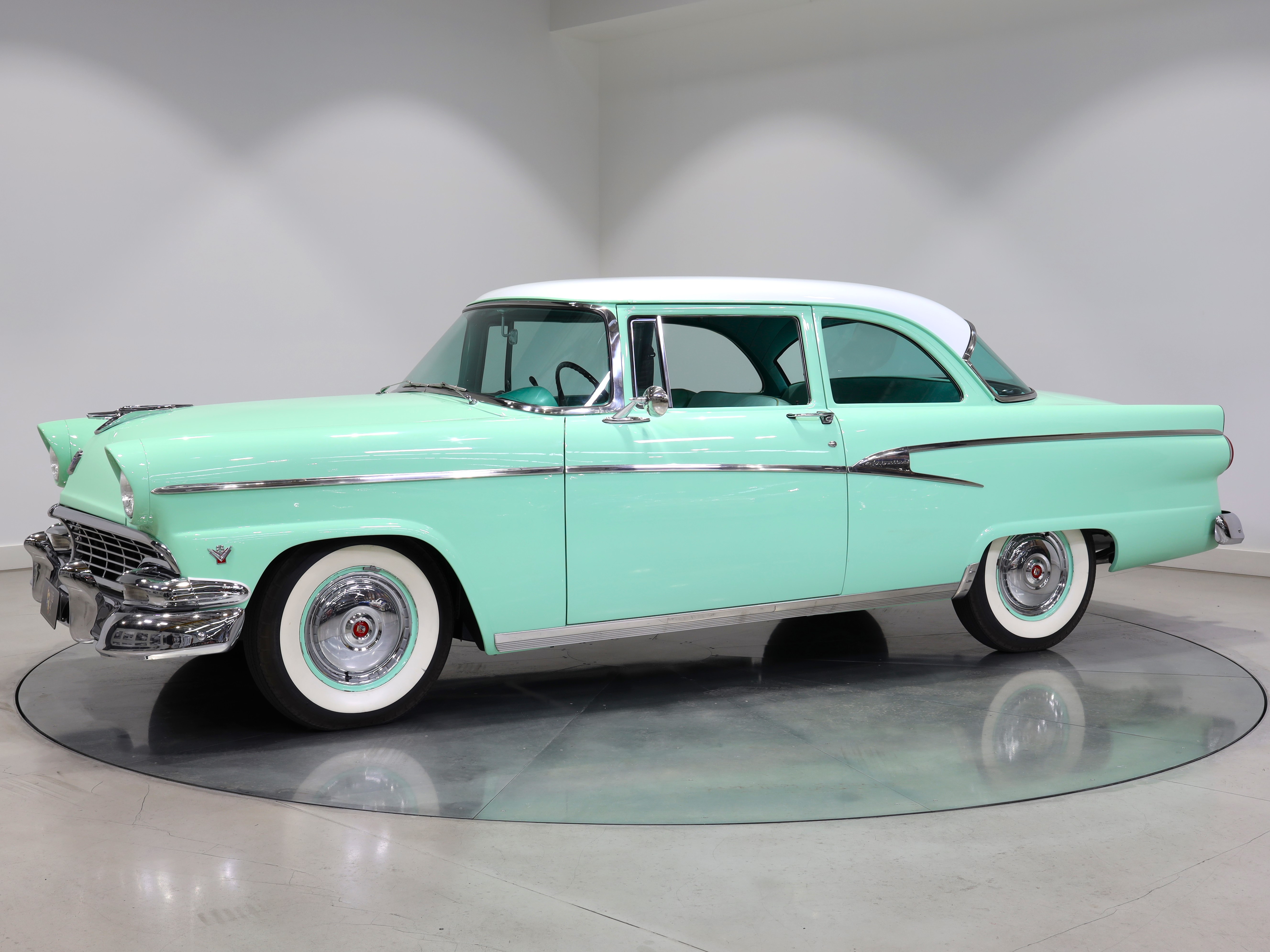 1956 Ford Customline Tudor - 20,201 miles … - Image 150453