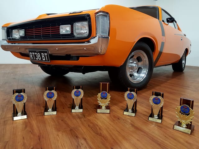 1971 VH Valiant  E38 R/T Charger .. Big Tank - Image 70265