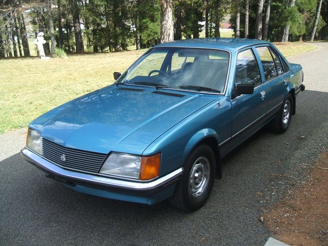 Holden VH Commodore Vacationer 4.2 V8 - Image 54912