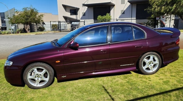 1998 HSV VT Clubsport Build No 1495 - Rubens Red Mica - Image 182188