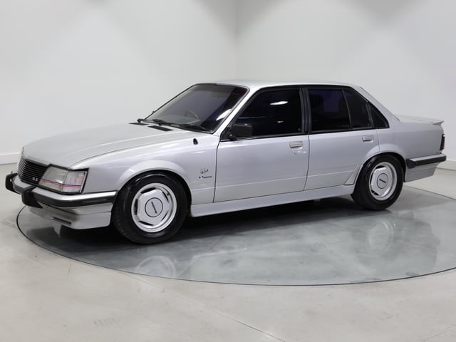 1983 Holden HDT VH Commodore  SLE ADP - Peter Brock's Personal Car - Image 144987