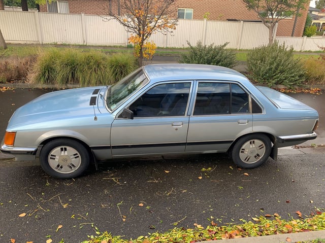 1982 VH SL/E Commodore 5 Litre V8 Shadow Tone - Image 124566