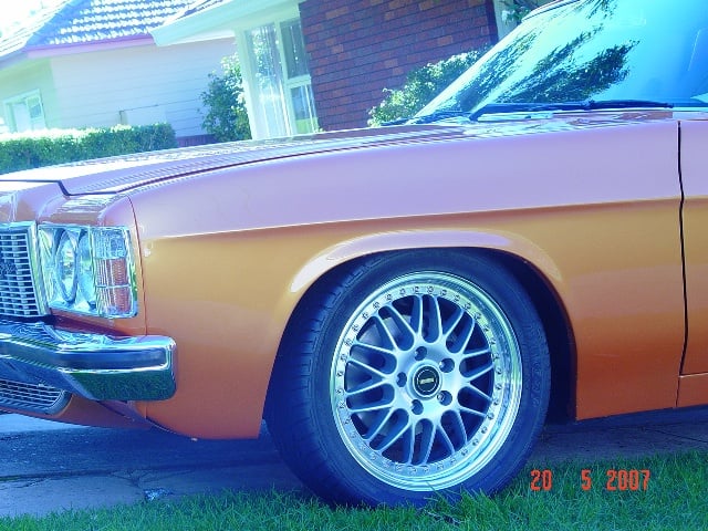 WB Holden - Image 13100