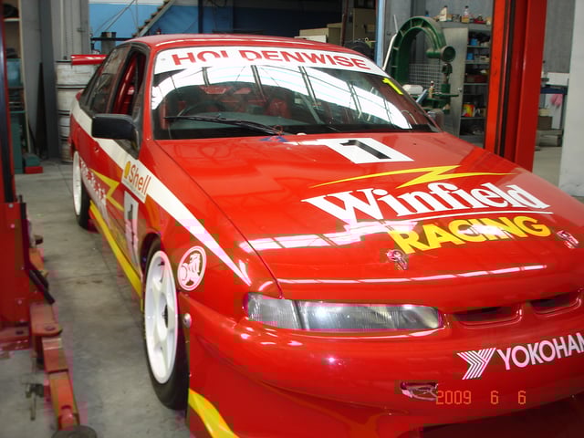 Winfield Commodore Race Car - Image 25480