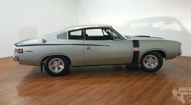 1971 VH Valiant E38 R/T Charger .. Big Tank - Image 70660