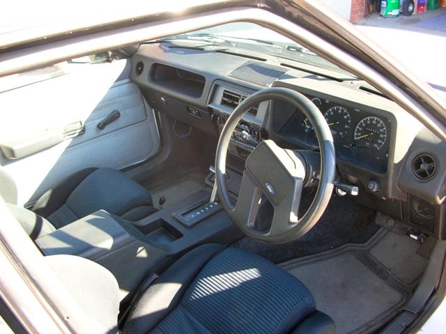 XE Falcon 460 V8 Ute - Image 17285