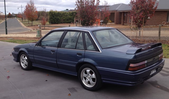 VL Holden Calais 5.0 L V8 - Image 44546