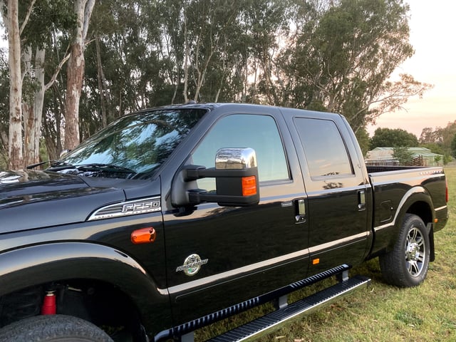 2015 Ford F250 Platinum - 6.7 litre V8 Diesel - Image 100101