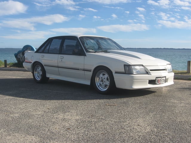 VK SS Commodore #1774 - Image 31256