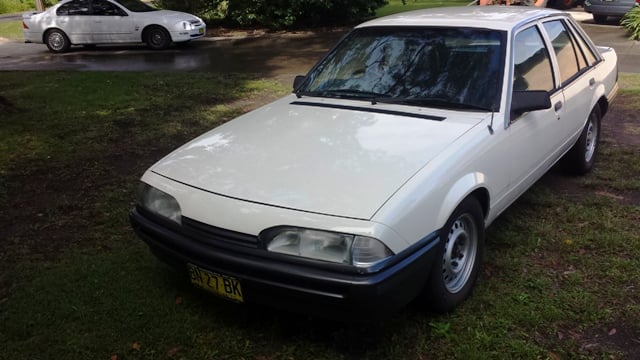 VL Commodore 4.9L BT1 POLICE Car - Image 48802