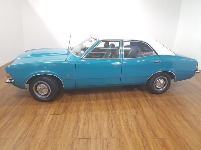1972 Ford TC Cortina XL - 250 6 Cyl Top Loader - Image 76954