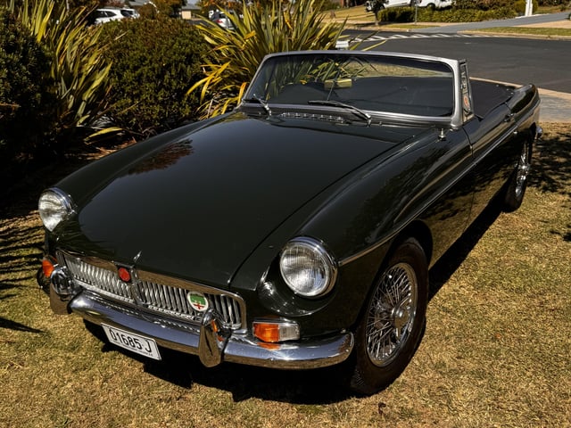 1969 MGB Mk2 Roadster - British Racing Green - Image 157957