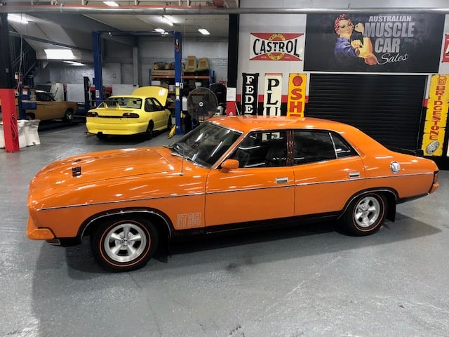 1974 XB GT Falcon .. Top Loader Manual - Image 68556