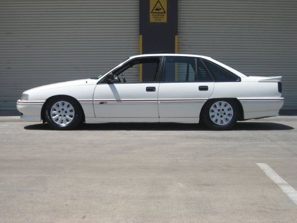 1990 HSV VN Commodore Plus 8 - Image 35407
