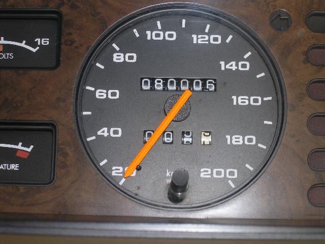 VB Commodore SLE 4.2 L V8 - Image 107