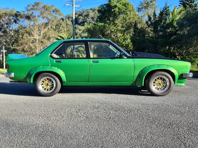 1976 Holden LX Torana SL/R 5000 Tribute … - Image 139957