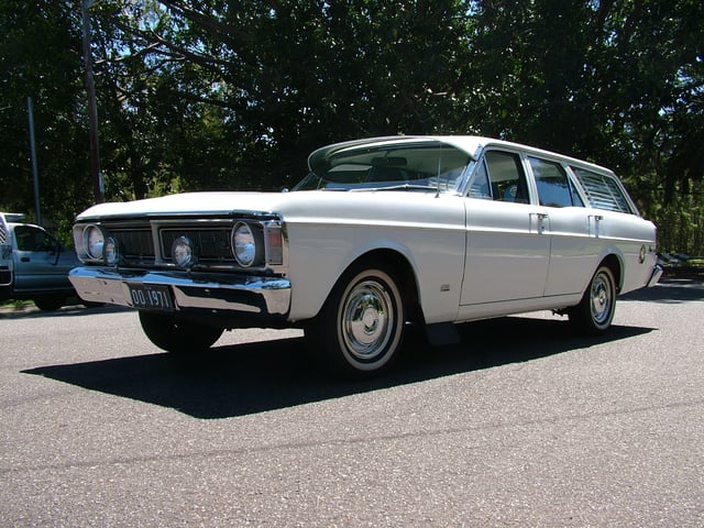 XY Falcon 500 Wagon - Image 46224