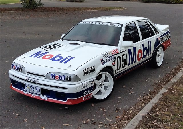 1986 VL Commodore Berlina 4.9L litre Mobil Brock Tribute - Image 70560