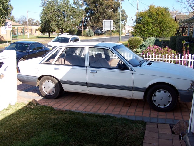 VK Commodore 4.9L - Image 38241