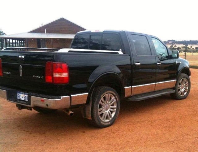 2005 Lincoln Mark LT 4x4 - Image 34339