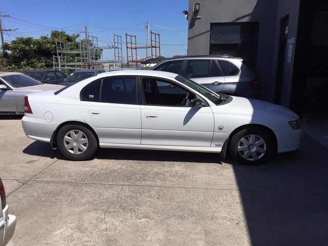 2006 VZ Commodore Executive 6L V8 - Image 57273