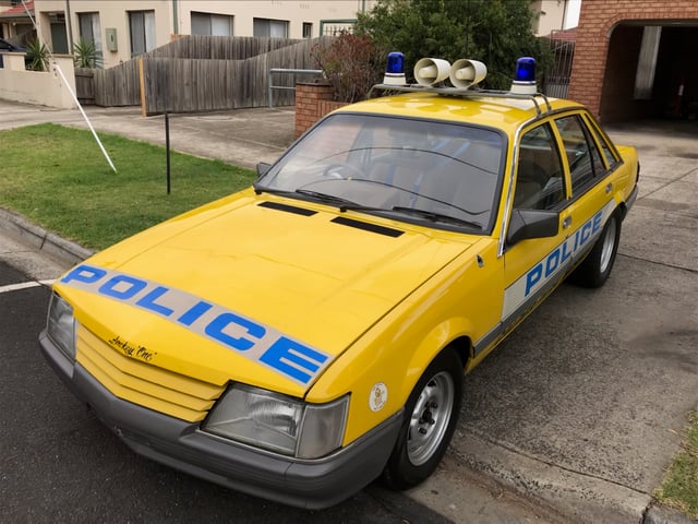 1985 VK SL Commodore V8 BT1 'Smokey One' - Police Drag Car - Image 86619