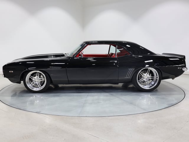1969 Chevrolet Camaro SS Restomod - Jet Black … - Image 182821