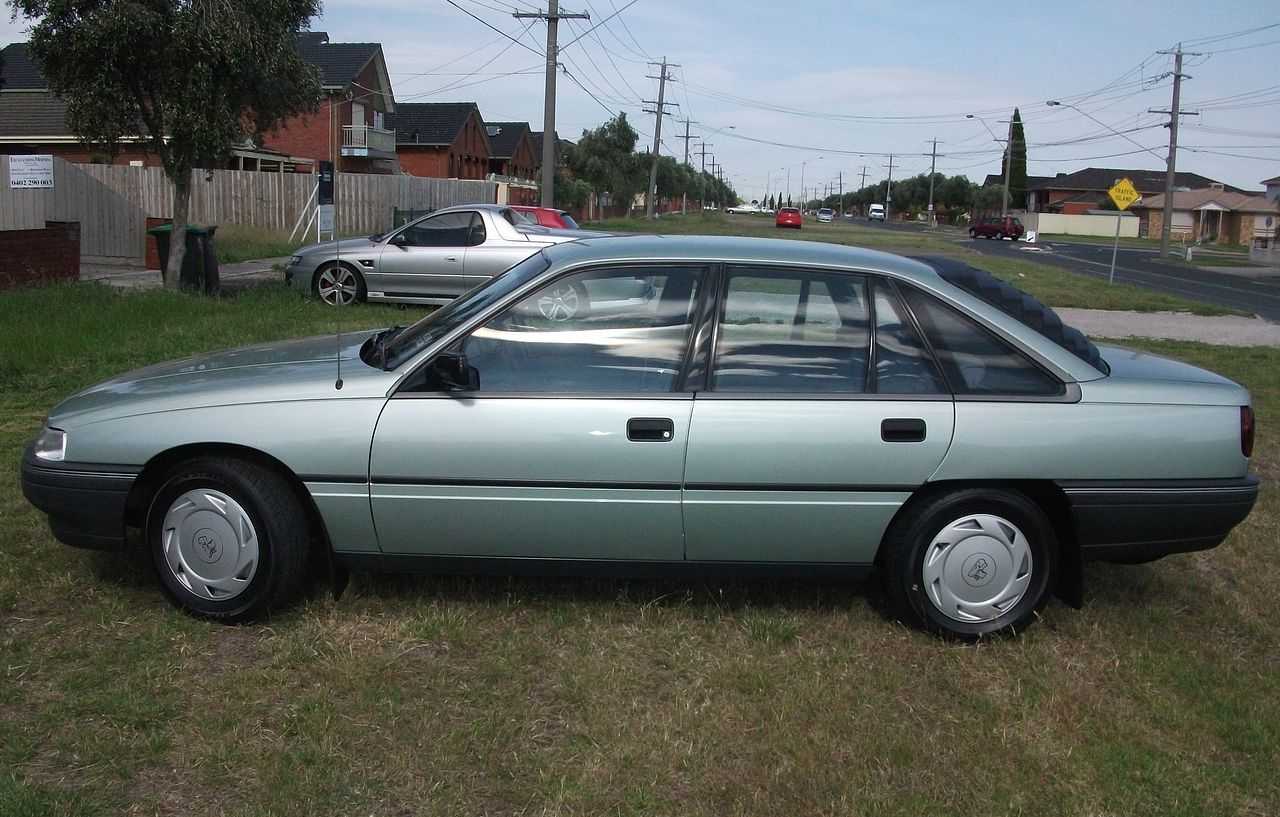 VN Commodore Executive 5 L V8 - Image 47031