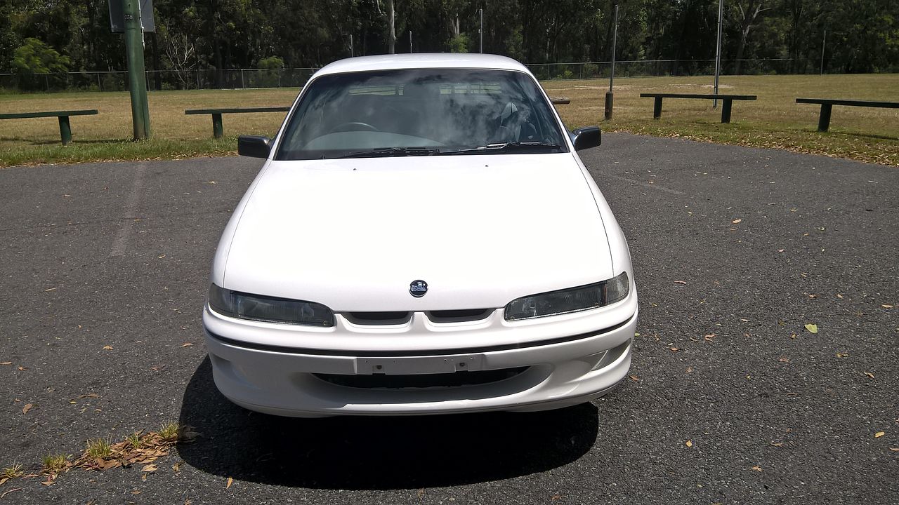 1994 VR Commodore Executive - Image 67190