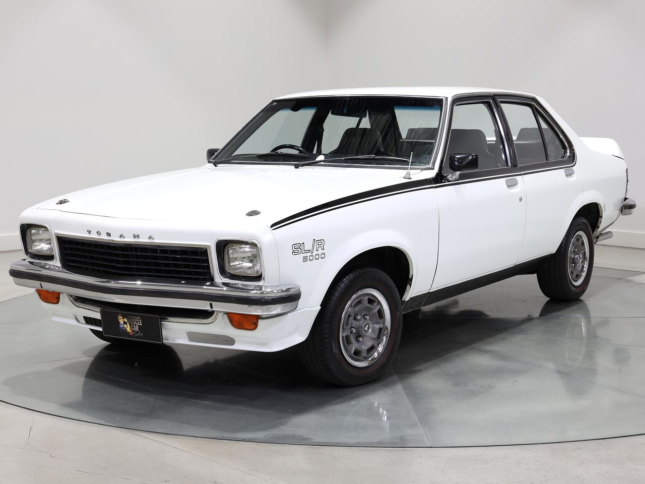 1974 Holden LH Torana SLR 5000 5.0L 4spd Man - Glacier White - Image 165446