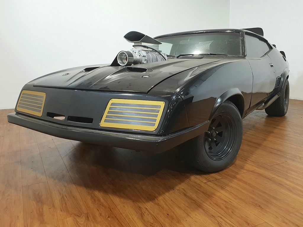 MAD MAX 2: The Road Warrior - Interceptor Replica - Image 78870