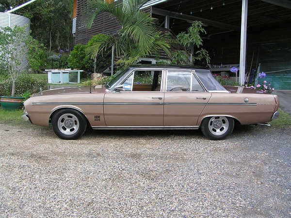 VG Valiant Regal - Image 9722