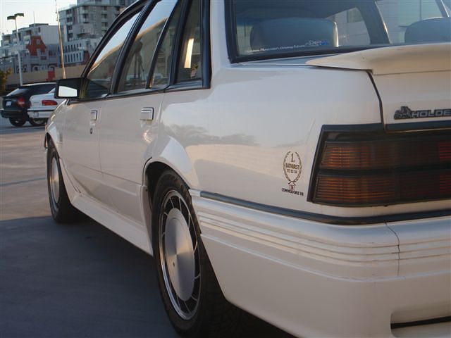 VK Group 3 Commodore Series 2 - Image 21214