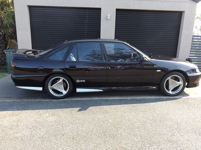 1995 VS HSV GTS - Cherry black - Image 49994